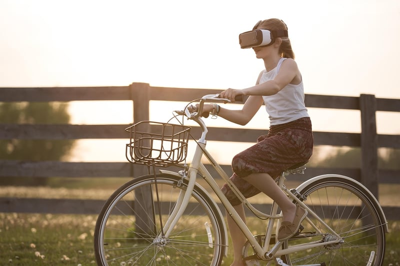 Virtual Reality Commerce
